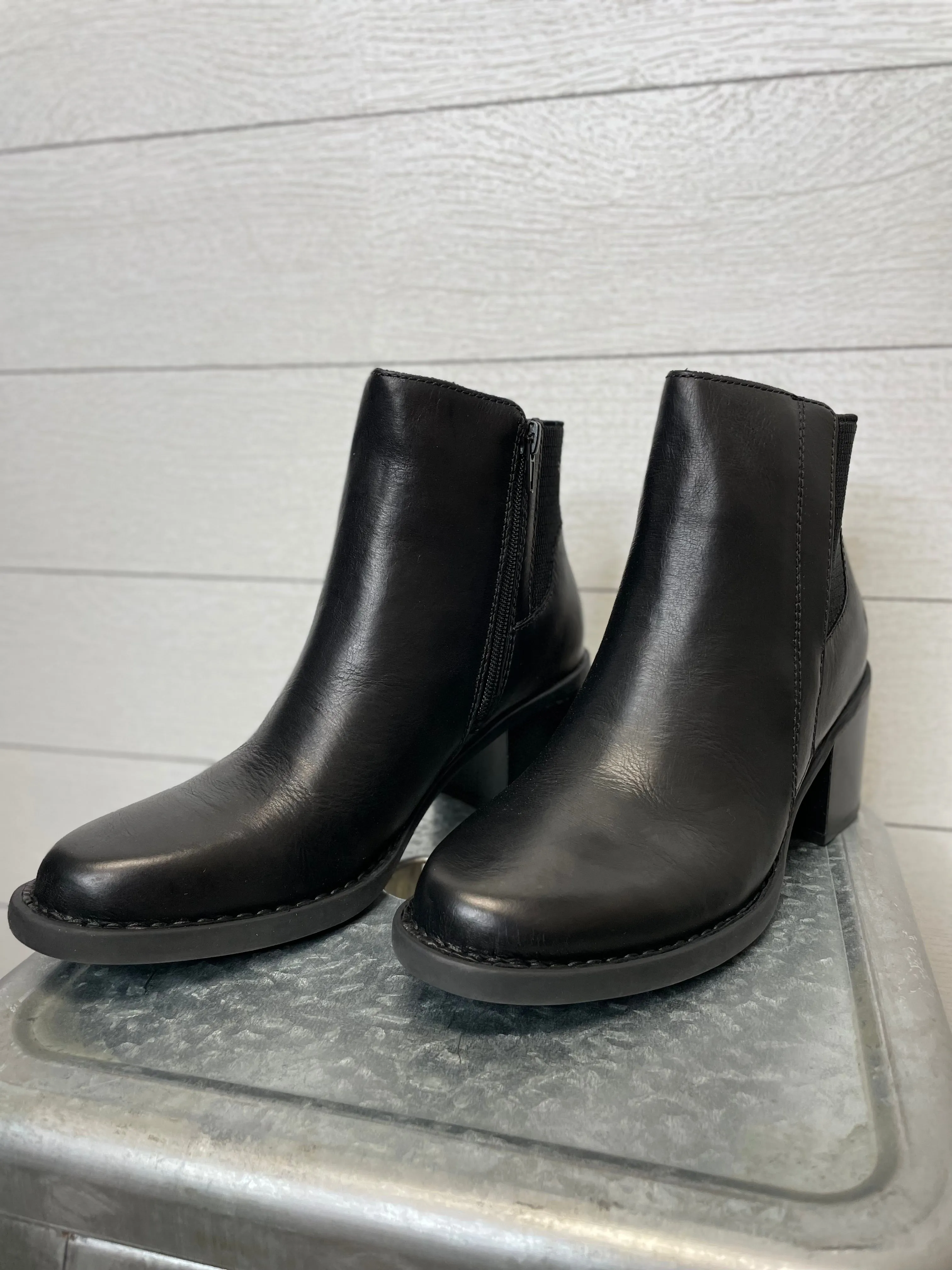 BORN | HENNI BOOT | BLACK