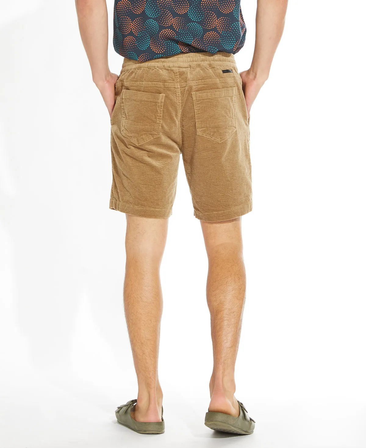 Chet 7 Easy Short (Khaki)