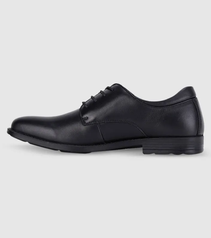 clarks boston (f wide) senior boys school shoes