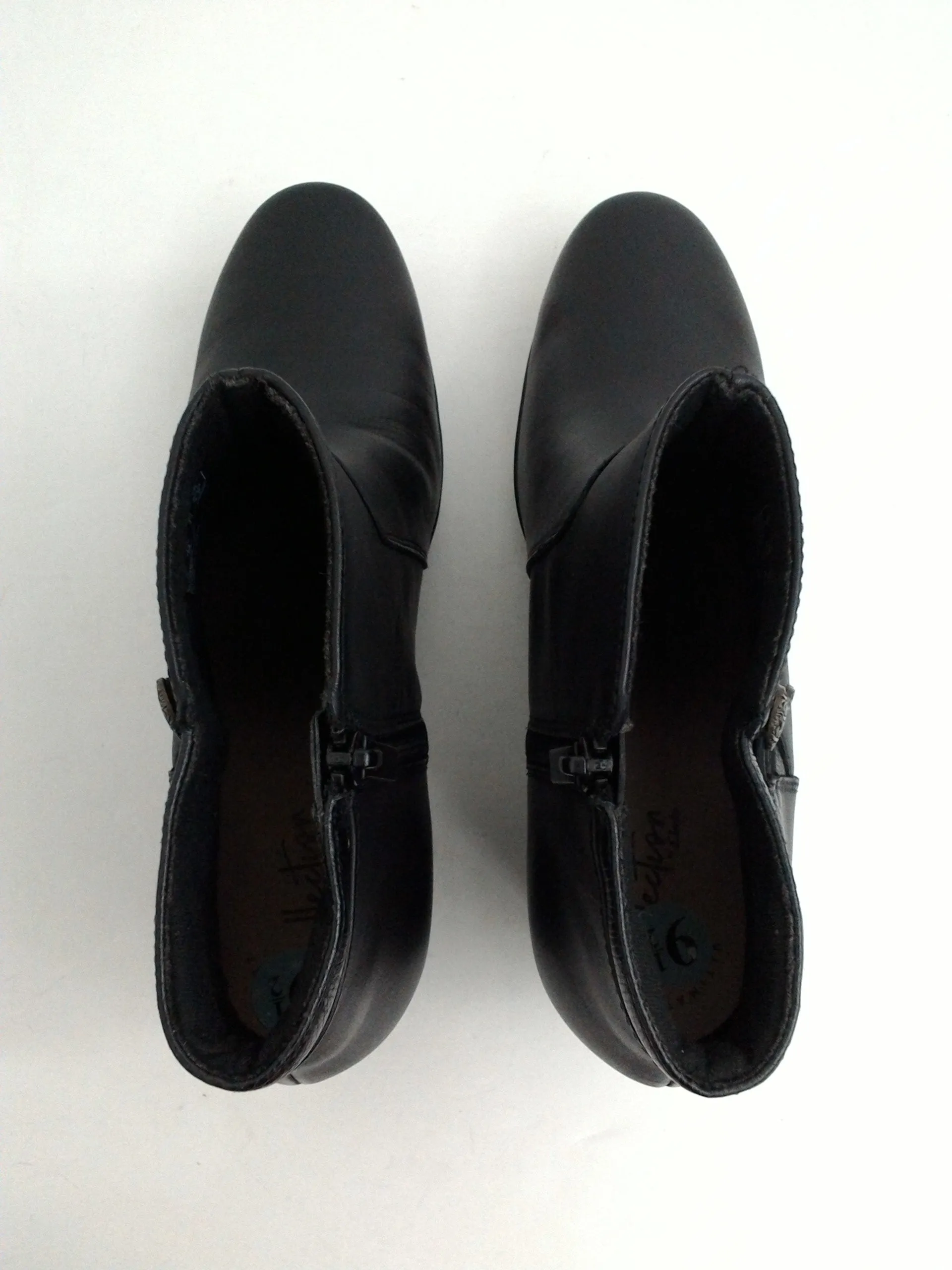 Clarks Women's Black Booties Size 9.5 M