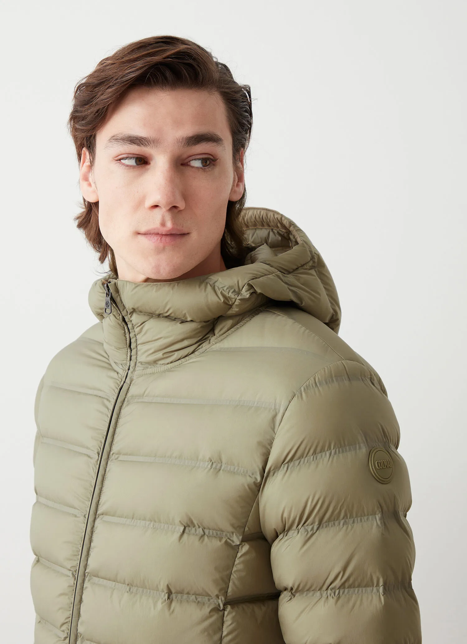 Down jacket with seamless quilting-