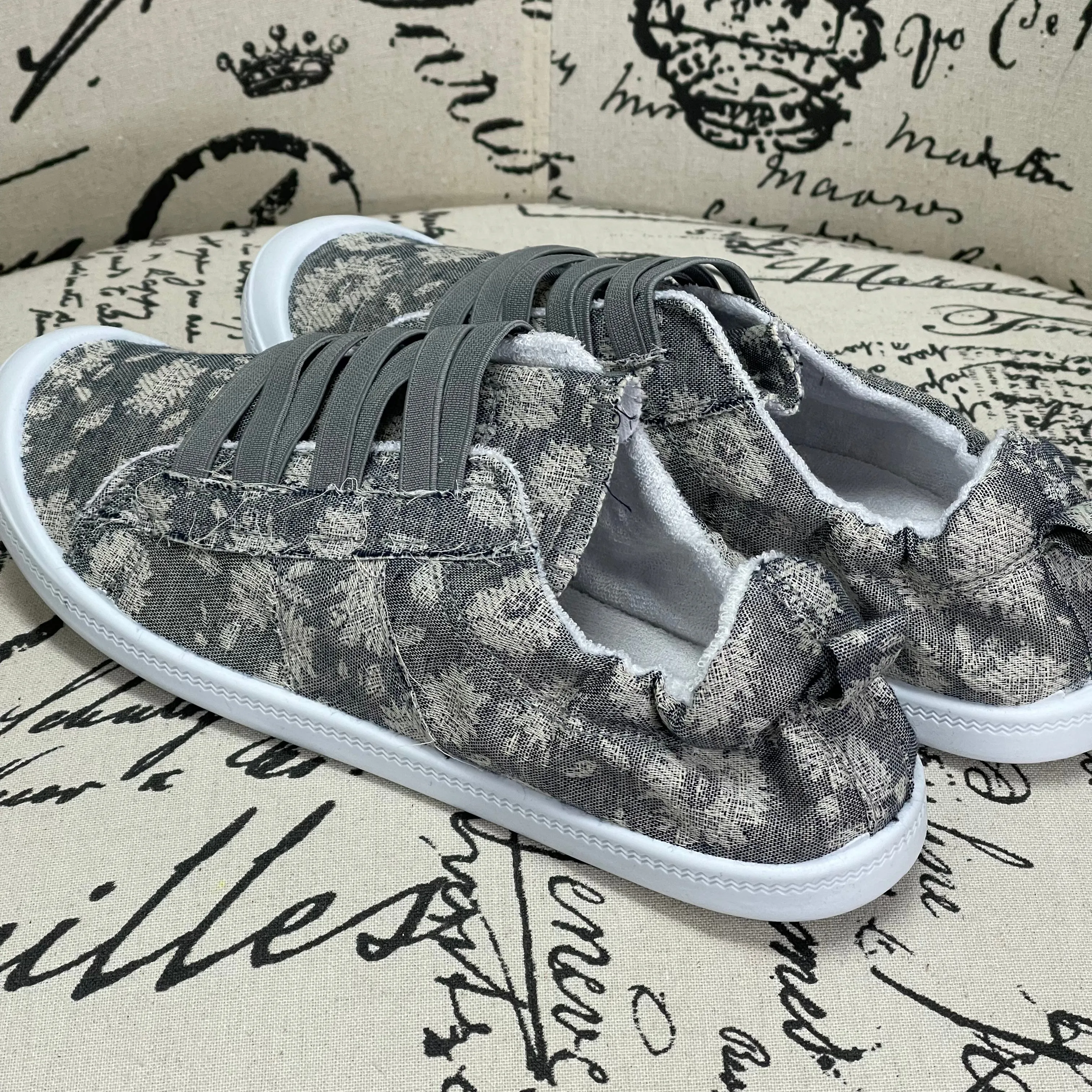 Gypsy Jazz Brayden Sneaker in Charcoal