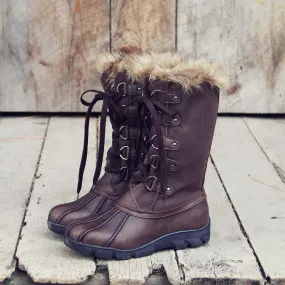 Igloo Snow Boots in Brown