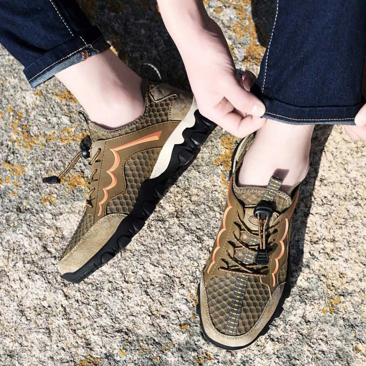 Khaki pattern hollow mesh casual shoe sneaker