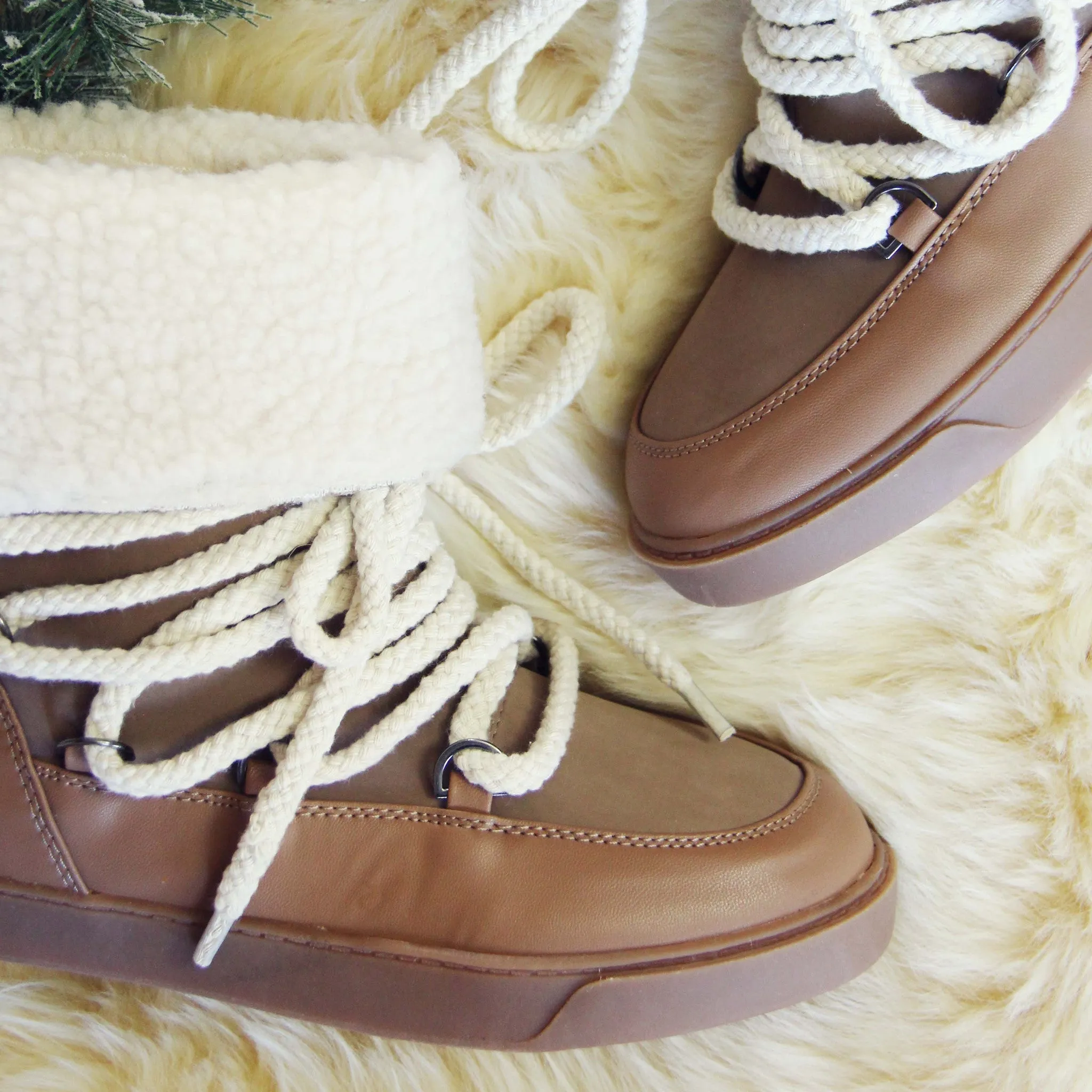 Nanook Snow Boots in Taupe