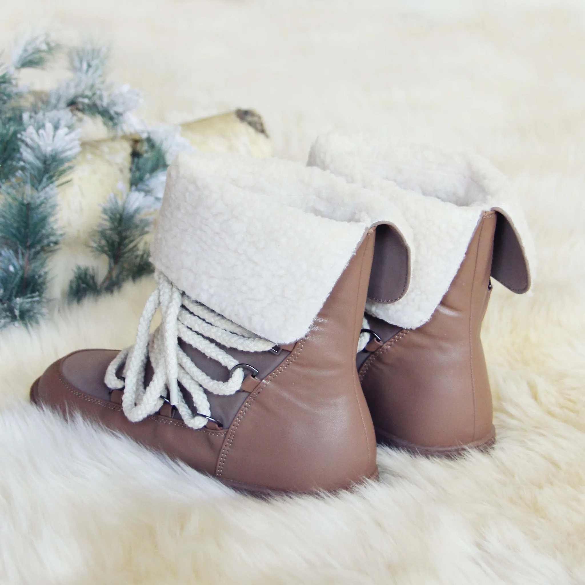 Nanook Snow Boots in Taupe