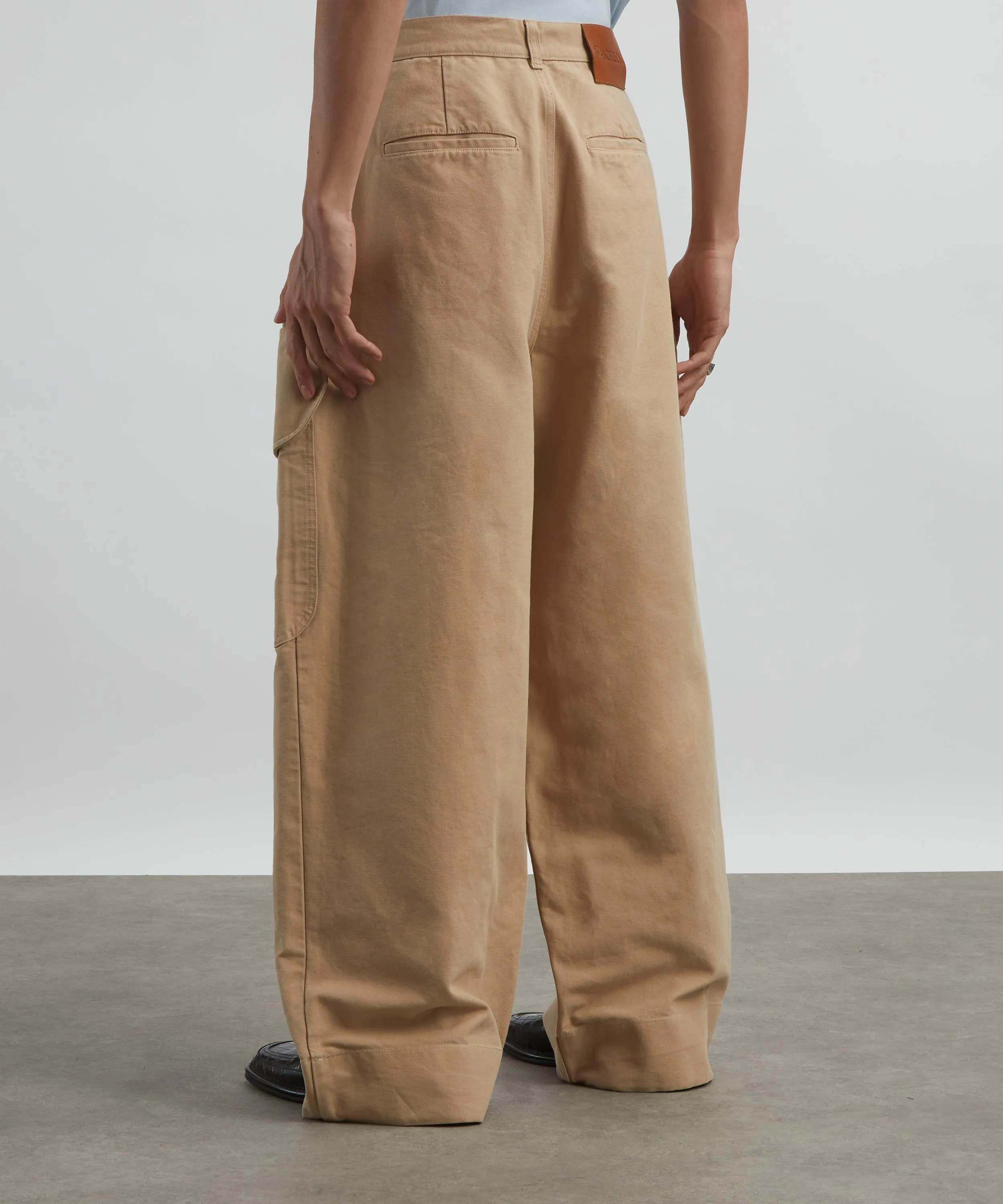 Relaxed Cargo Trousers