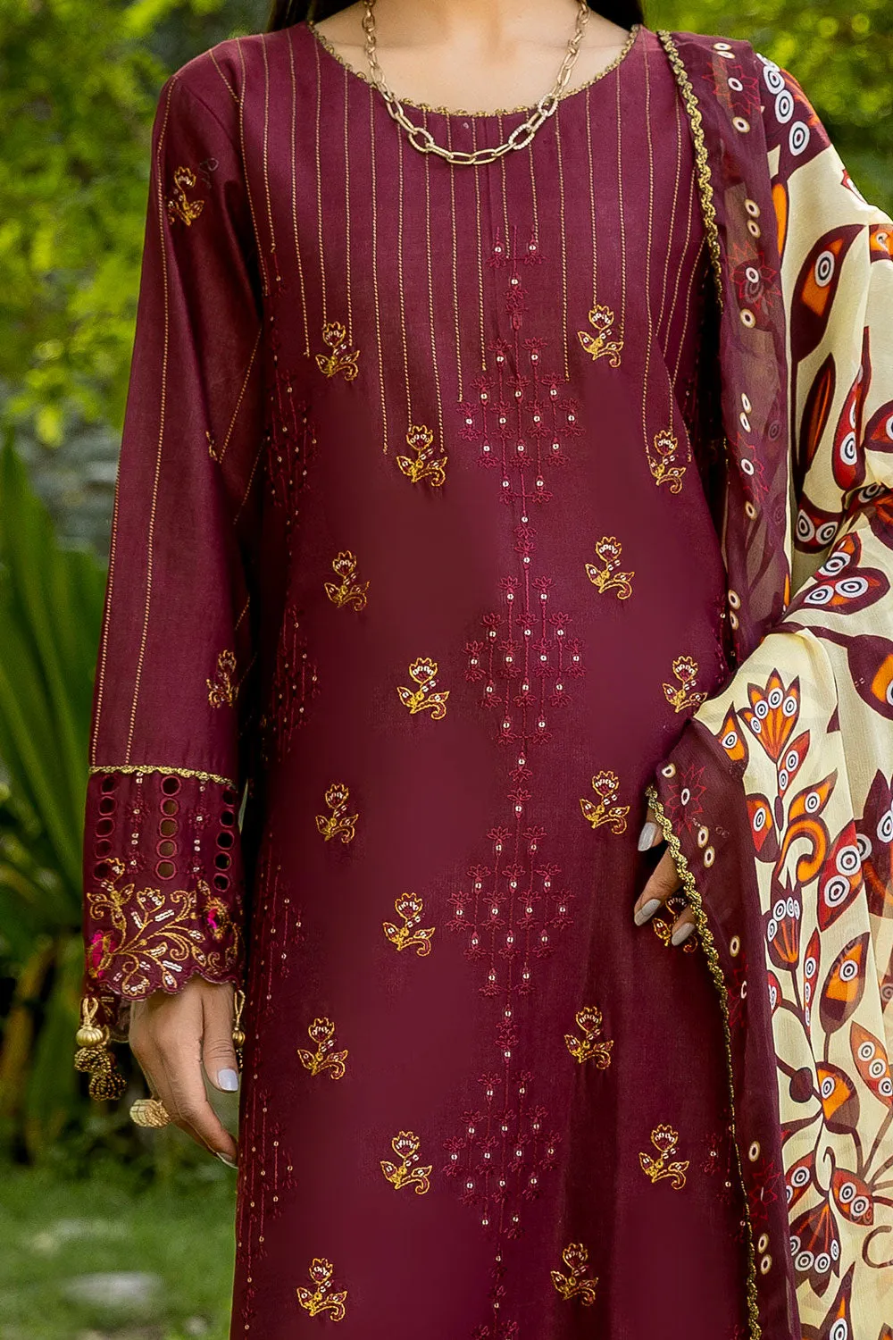 Safwa Spinel Premium Embroidered Lawn Unstitched 3Pc Suit SPN-09