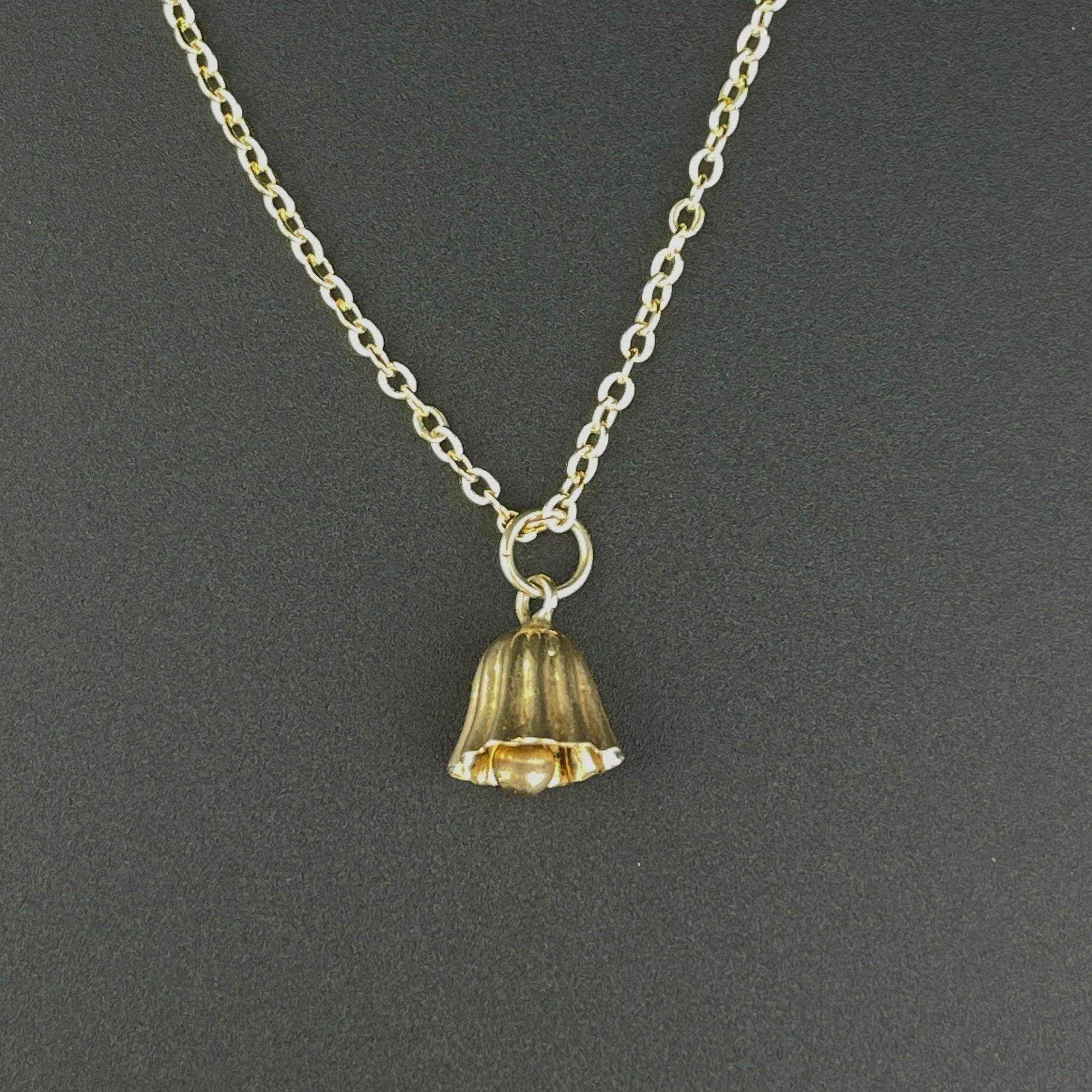 Vintage 9K Gold Articulated Bell Charm Pendant Necklace