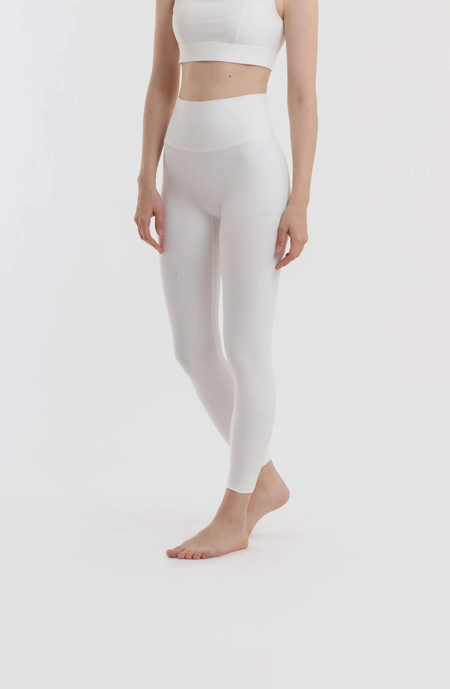 White Aeri Active Leggings